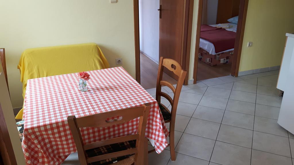 Apartment Krizanovic Malinska Esterno foto