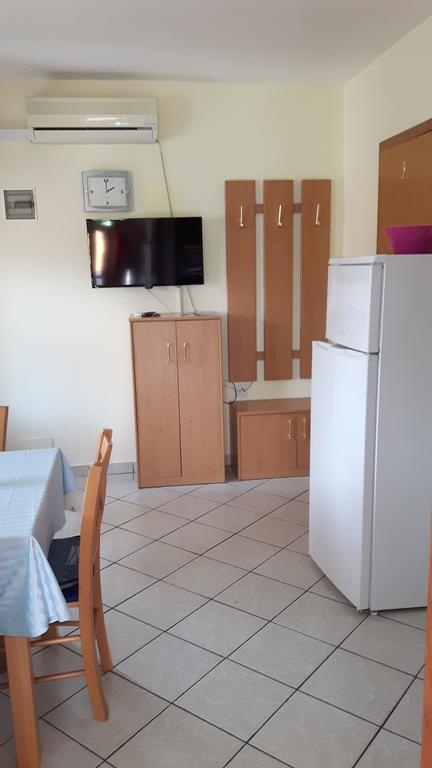 Apartment Krizanovic Malinska Esterno foto