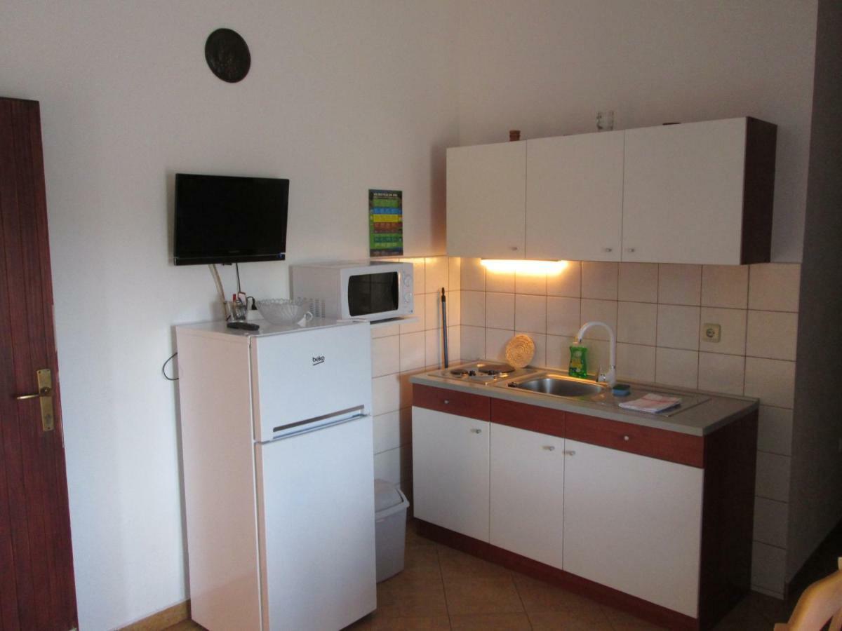 Apartment Krizanovic Malinska Esterno foto